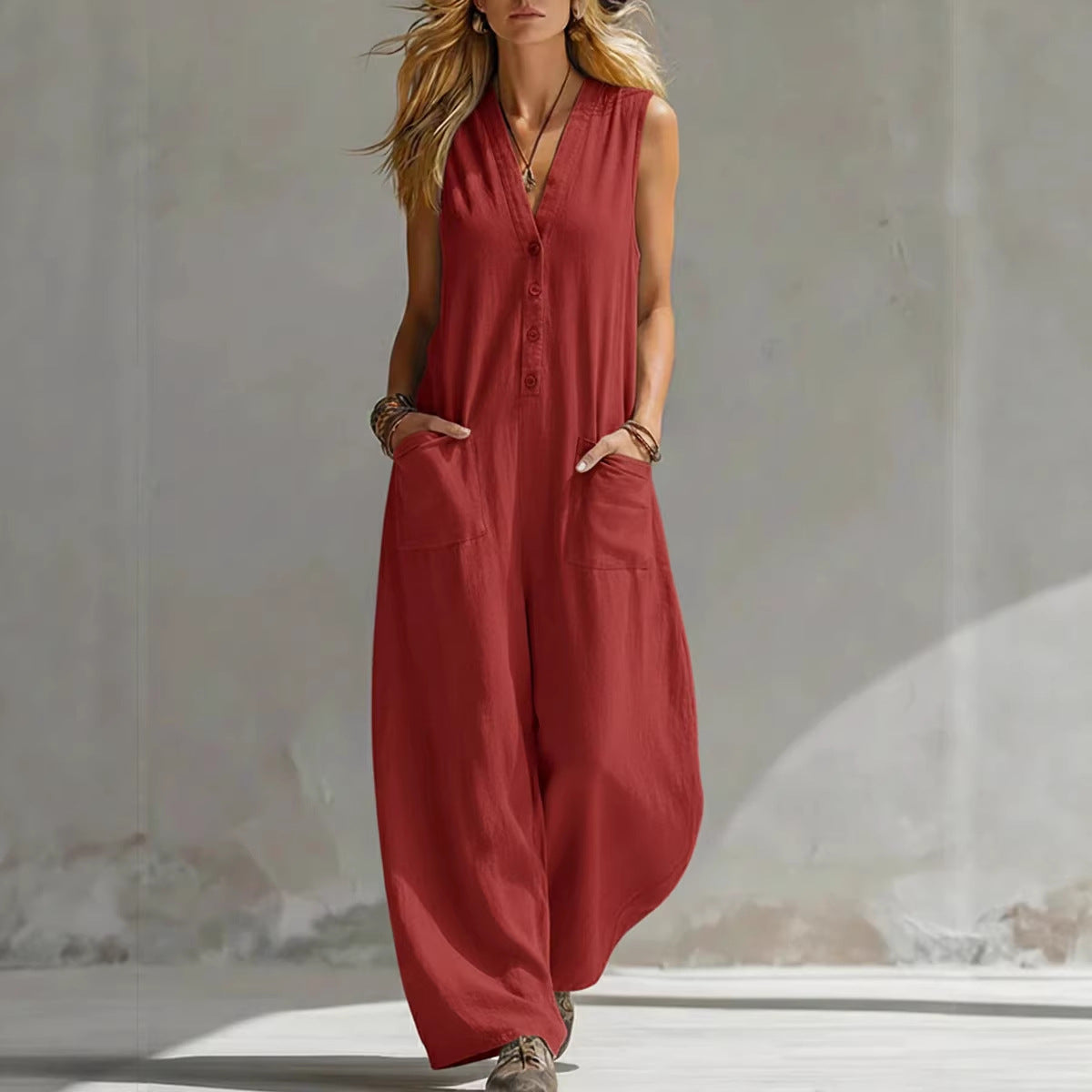 Serena Ken Brise dress in lightweight fabric with flowing design, featuring elegant details and a modern silhouette.