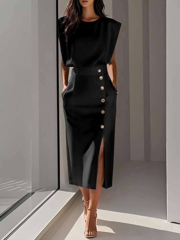 Serena Ken Céleste dress in flowing fabric with elegant design, displayed on a mannequin.