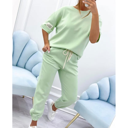 Serena Ken Lilas clothes featuring stylish, comfortable fabric with a modern design, shown in a close-up image.