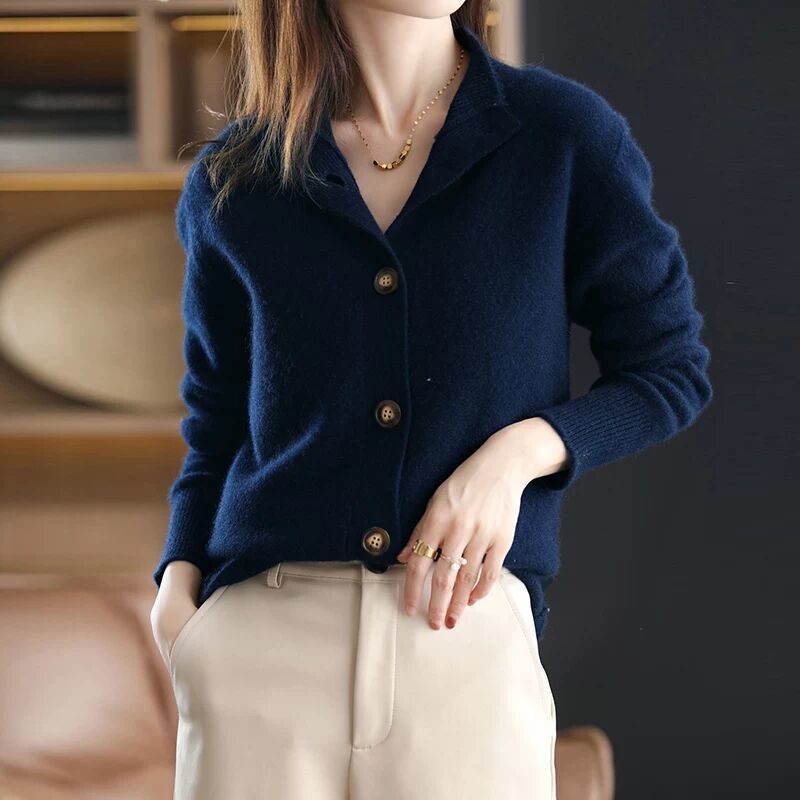 Cardigan Lee